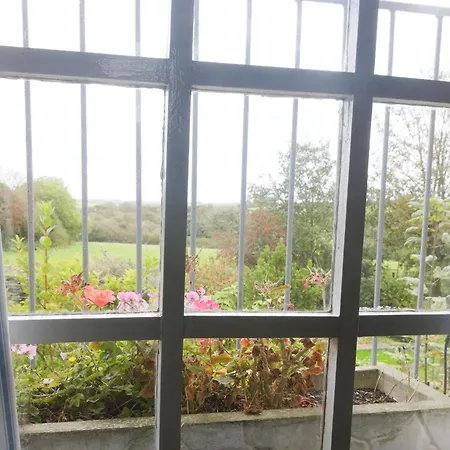 Old Newham Farm * Camelford